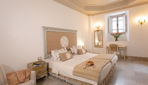 Room (Charme)