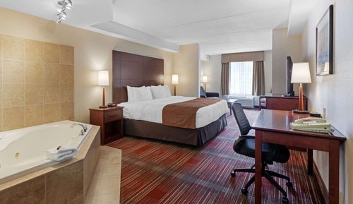 Suite, 1 King Bed, Non Smoking, Jetted Tub