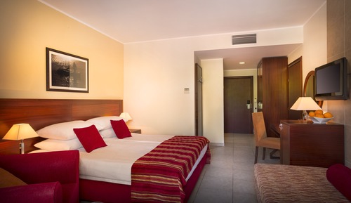 Apartment for 4+2 Seaview