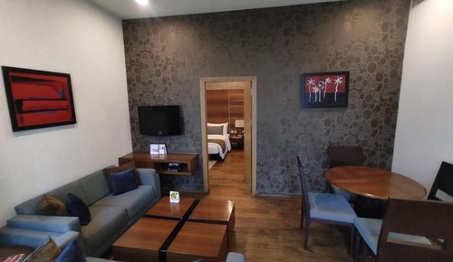 Junior Suite, 1 King Bed, City View (Junior Suite)