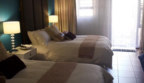 Family Room, 1 Bedroom