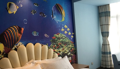 Double Room (Very Sassy)