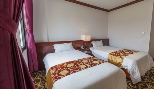 Deluxe Double or Twin Room