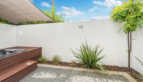 1 Bedroom Apartment with Spa