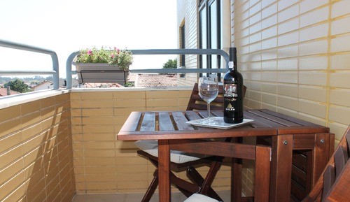 Classic Apartment, 2 Bedrooms, Balcony