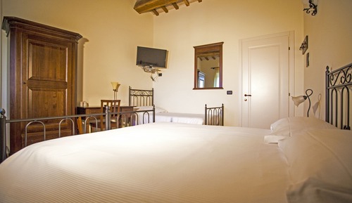 Double Room, Hill View