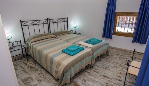 Family Room (Triple Agua)