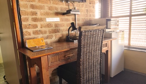 Executive Room, 1 King Bed, Refrigerator & Microwave, Ground Floor