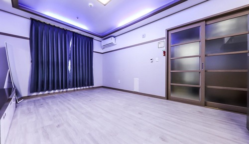 Family (Two rooms, Ondol)