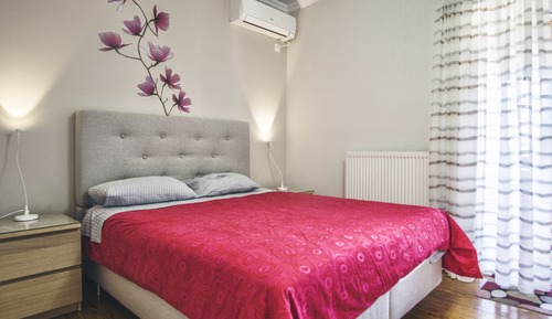 Luxury Maisonette with Private Yard and Balconies