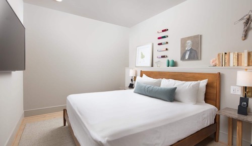 Suite, 1 King Bed