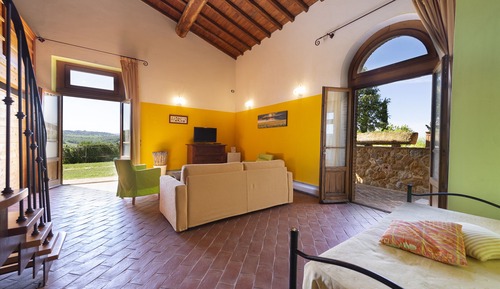 Classic Duplex, 2 Bedrooms, Non Smoking, Hill View