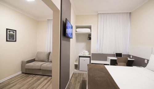 Standard Suite, Multiple Beds