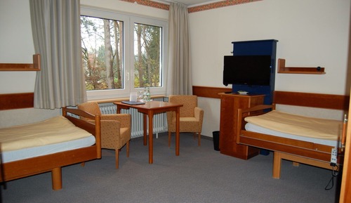 Standard Double Room, 2 Twin Beds, Accessible