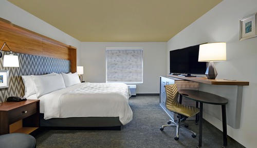 Standard Room, 1 King Bed, Accessible (Communication Accessible, Minifridge)