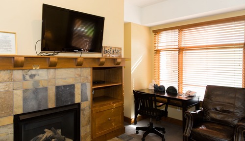Condo, 2 Bedrooms