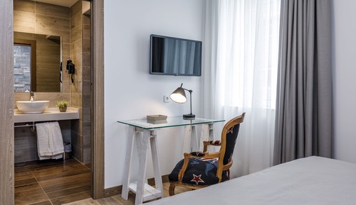 Double Room (Ayuntamiento)