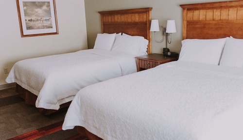 Two queens beds non smoking