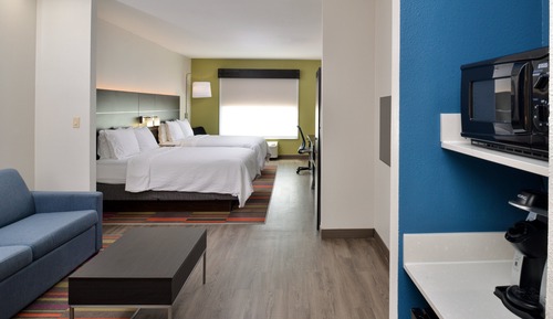 Suite, 2 Queen Beds, Accessible Bathtub (Communications, Mobil, Accessible Tub)