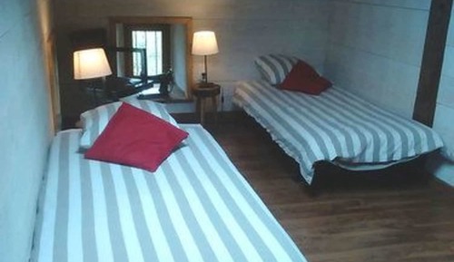 Twin Room, Shared Bathroom