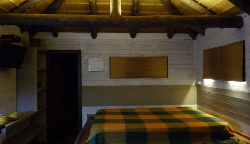 Traditional Double Room, 1 King Bed, Smoking, Private Bathroom