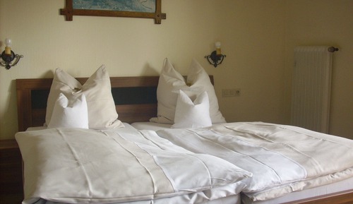Classic Double or Twin Room, Non Smoking, Mountain View