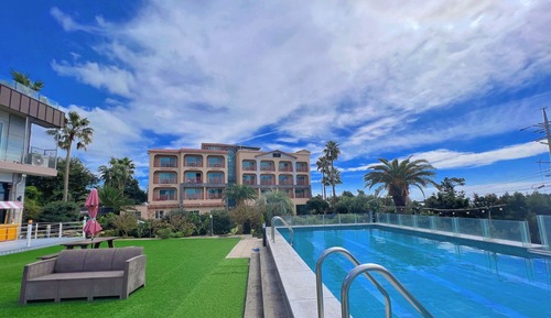 Economy Double or Twin Room, 1 Bedroom, Non Smoking, Ocean View (Sky, 17 PY)