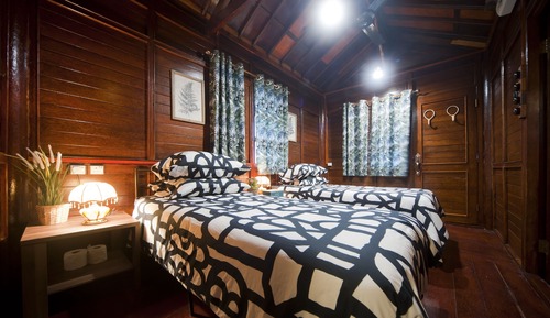 Basic Quadruple Room, Non Smoking, Mountain View