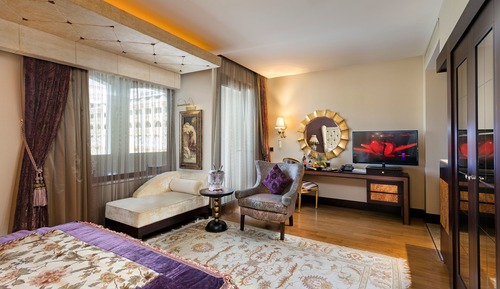 Premium Side Sea/Pool View Room