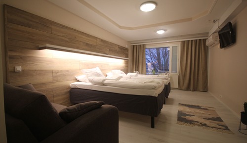 Traditional Studio, 2 Twin Beds