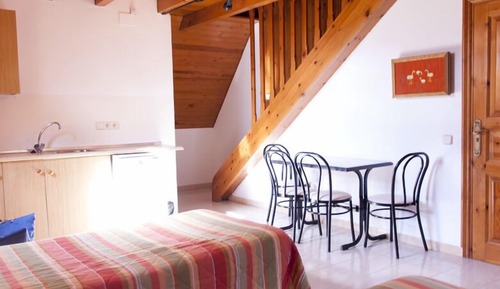 Quadruple Room (4 single beds)