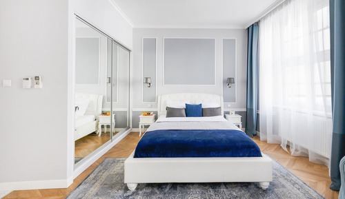 Luxury Studio (2nd Floor Studio at Backyard)