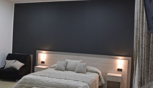 Comfort Room, Multiple Beds, Non Smoking, City View