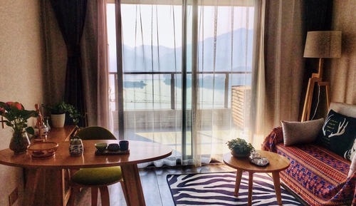 Design Apartment, Lake View