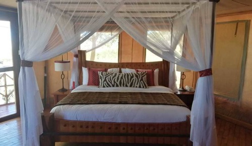 Deluxe Double or Twin Room, Multiple Beds, Mountain View