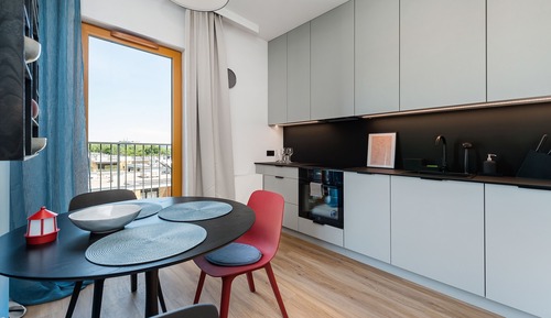 Studio Suite (104 J)