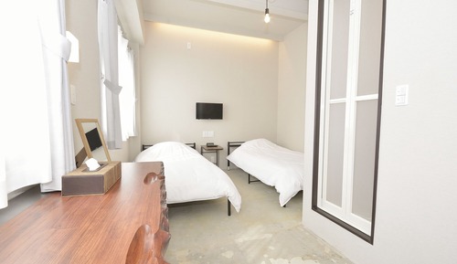 Basic Twin Room