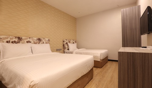 Superior Deluxe ( No windows)