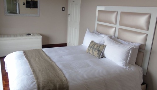Queen Room en-suite