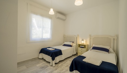 House, 5 Bedrooms