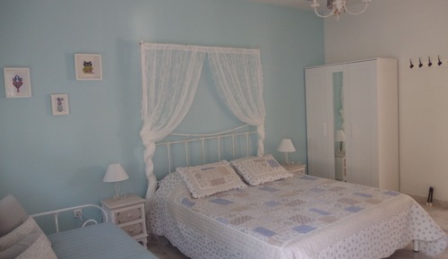 Comfort Studio, 1 Queen Bed with Sofa bed