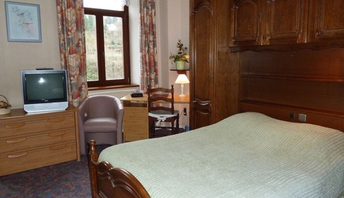 Double Room, River View (Semois view)