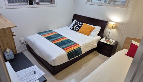 DUL (100% Private Room&Shared BathRoom + free BF)