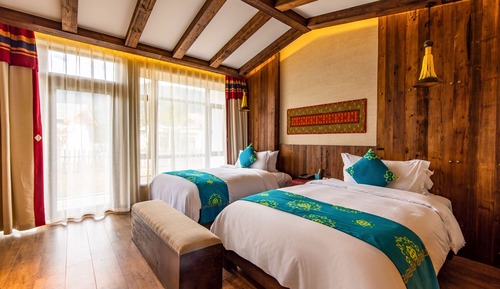 Snow Mountain Courtyard Twin Room Villa