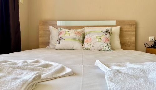 Family Studio, Partial Sea View