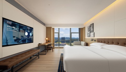 Standard Room, 1 King Bed