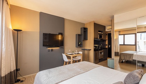 Premium Studio, City View