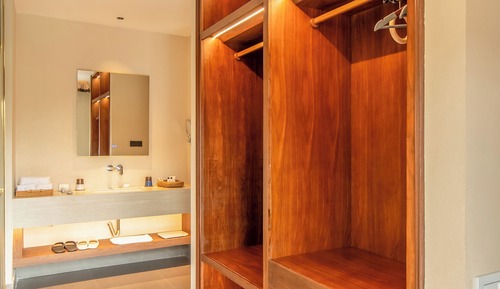 Comfort Twin Room, City View