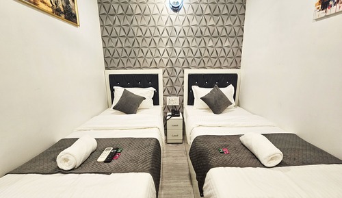 Deluxe Double Room, Pool View