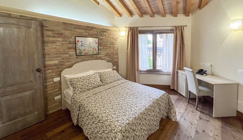 Single Room, City View